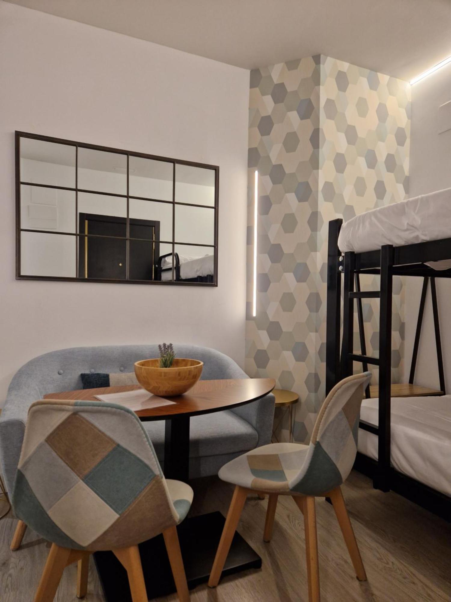 Apartamentos Wur Madryt Zewnętrze zdjęcie